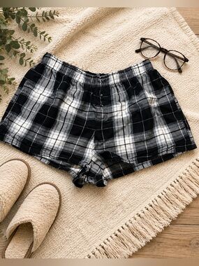 Colsie Black White Plaid Pajama Lounge Shorts Women’s Medium